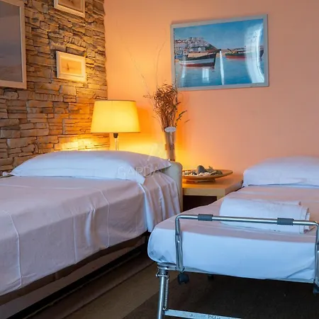 Mela - Vista Piscina E A Desenzano Apartment